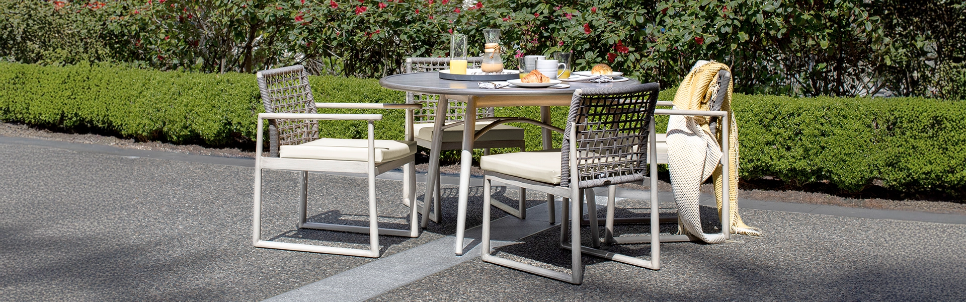 ratana park west slider desktop 02