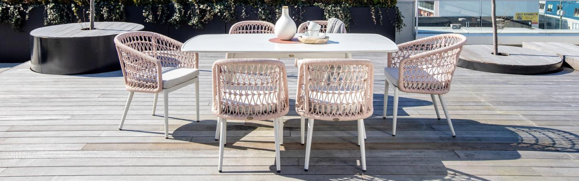 ratana ponciana slider desktop 02