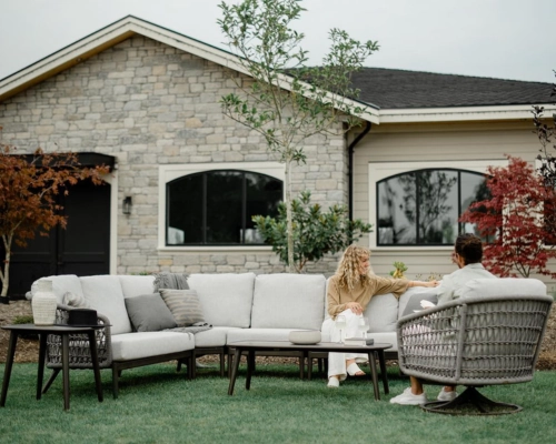 ratana ponciana slider mobile 03